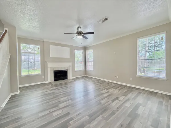 $2,400 | 6315 Laurel Bush Lane, Sugar Land, TX 77479