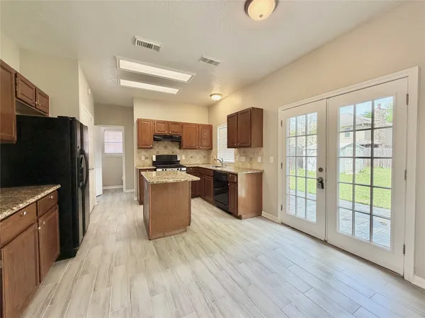 $2,400 | 6315 Laurel Bush Lane, Sugar Land, TX 77479