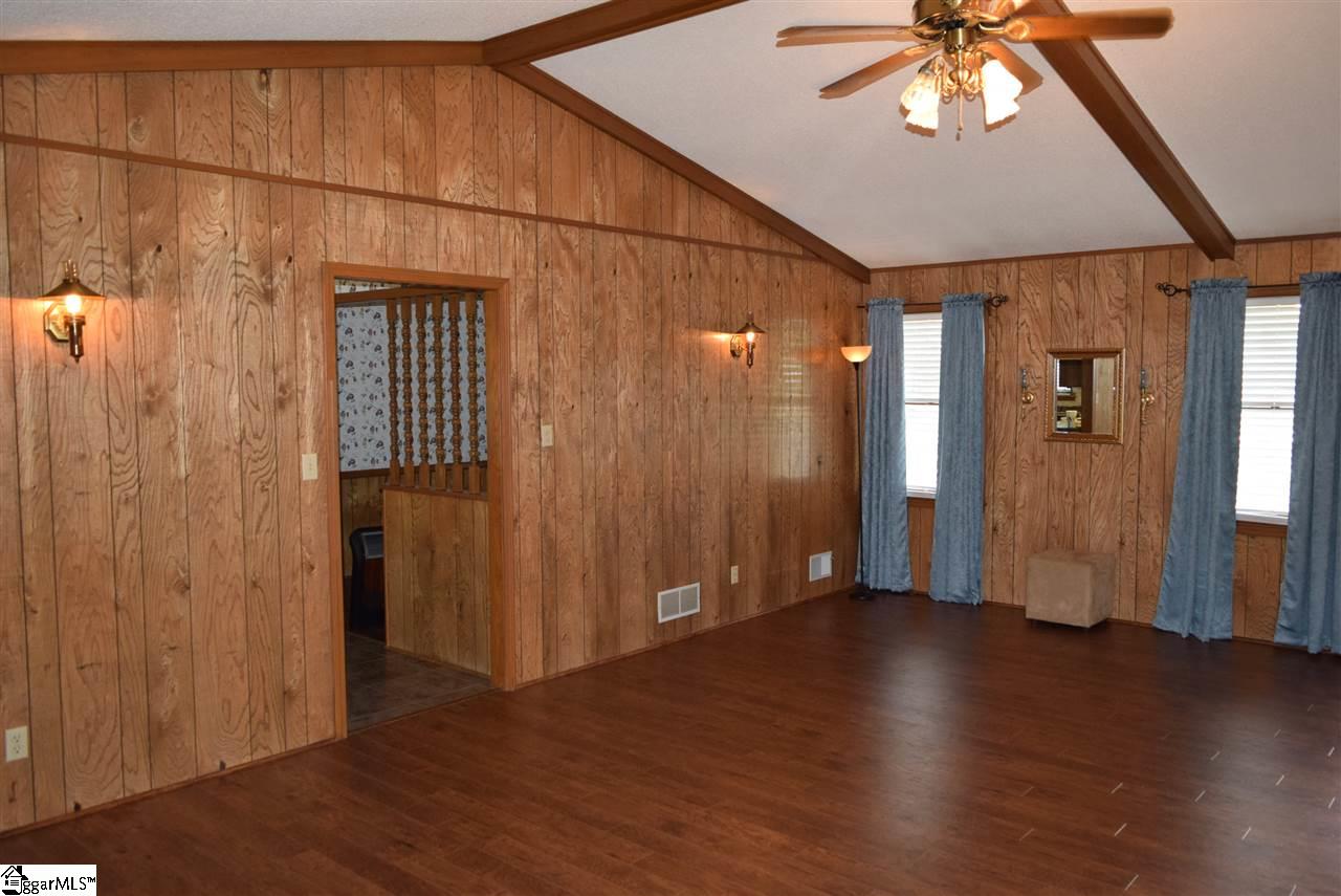 141 Shady Grove Road Cowpens, SC 29330 - Photo 5 of 32
