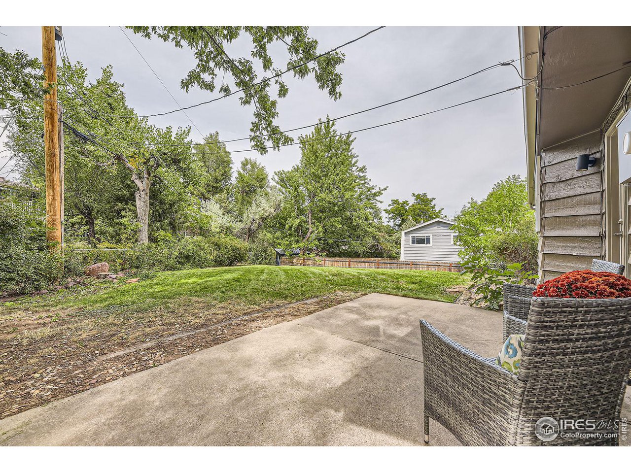 1505 Findlay Way Boulder, CO 80305 - Photo 25 of 31 a view of a backyard with a garden