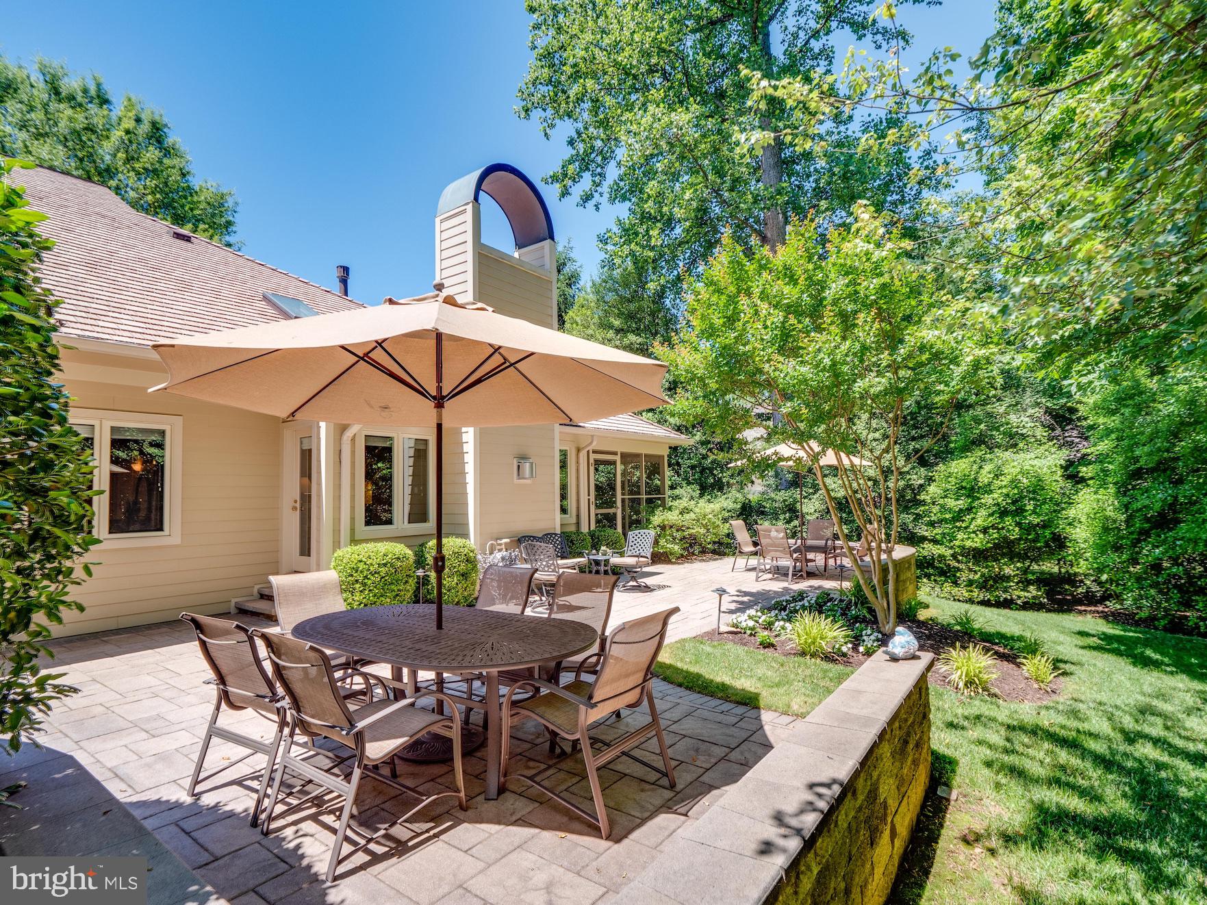 1407 Belcastle Court Reston, VA 20194 - Photo 19 of 42 Privacy abounds with lot backing to common area