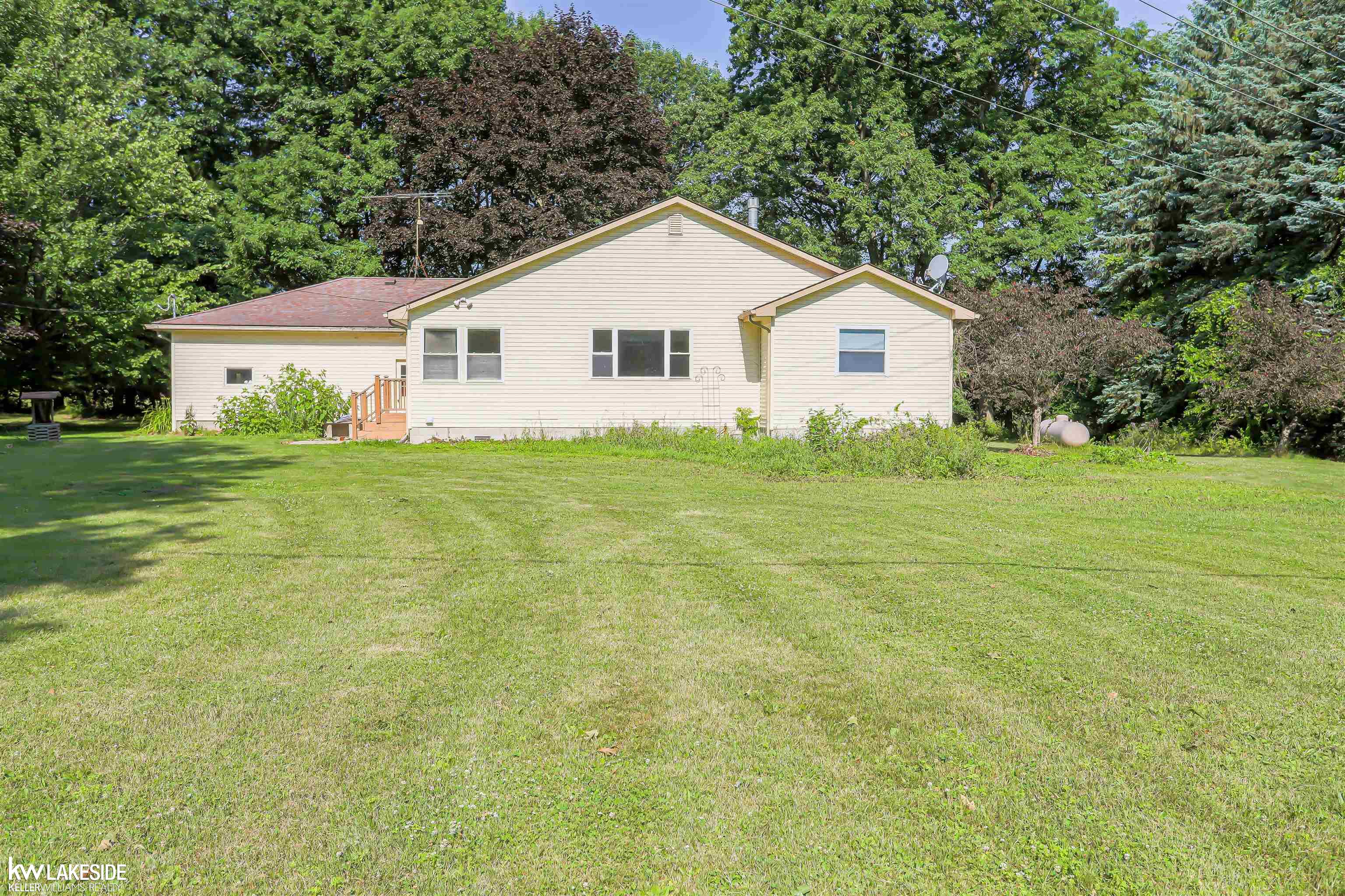 4590 Secord Lake Road Leonard, MI 48367 - Photo 13 of 38