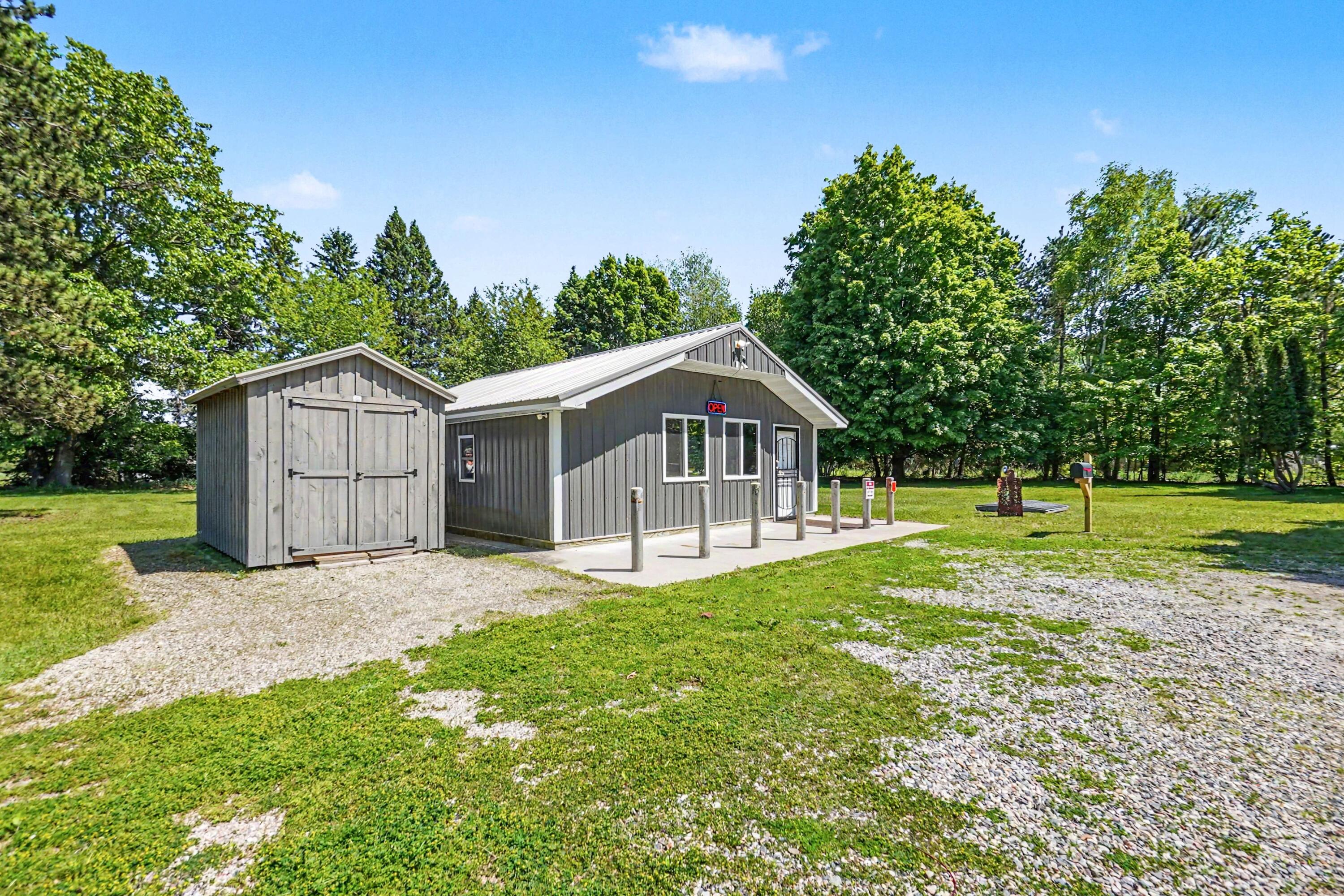 2811 South Sheridan Road Stanton, MI 48888 - Photo 2 of 26 003_file_1911