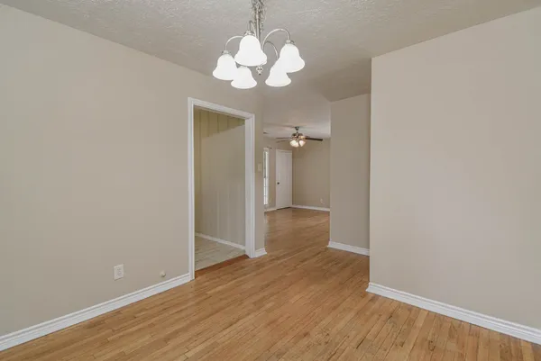 $1,695 | 1509 North San Jacinto Street, Conroe, TX 77301