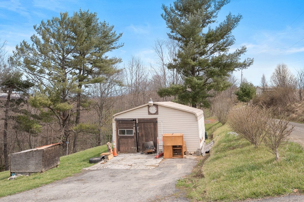 155 Reed Hill Road Northwest Floyd, VA 24091 - Photo 8 of 51 Gallery Image 8
