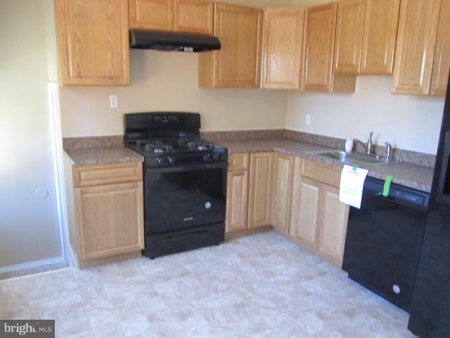 9007 Perring Park Road Baltimore, MD 21234 - Photo 9 of 23 Kitchen