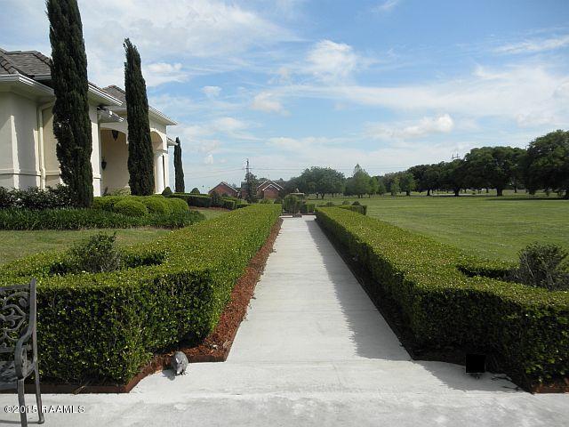 5004 Rip Van Winkle Road New Iberia, LA 70560 - Photo 2 of 30 5004 Rip Van Winkle 007Front and walk