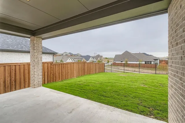 $569,990 | 150 Longhorn Bend, Rhome, TX 76078