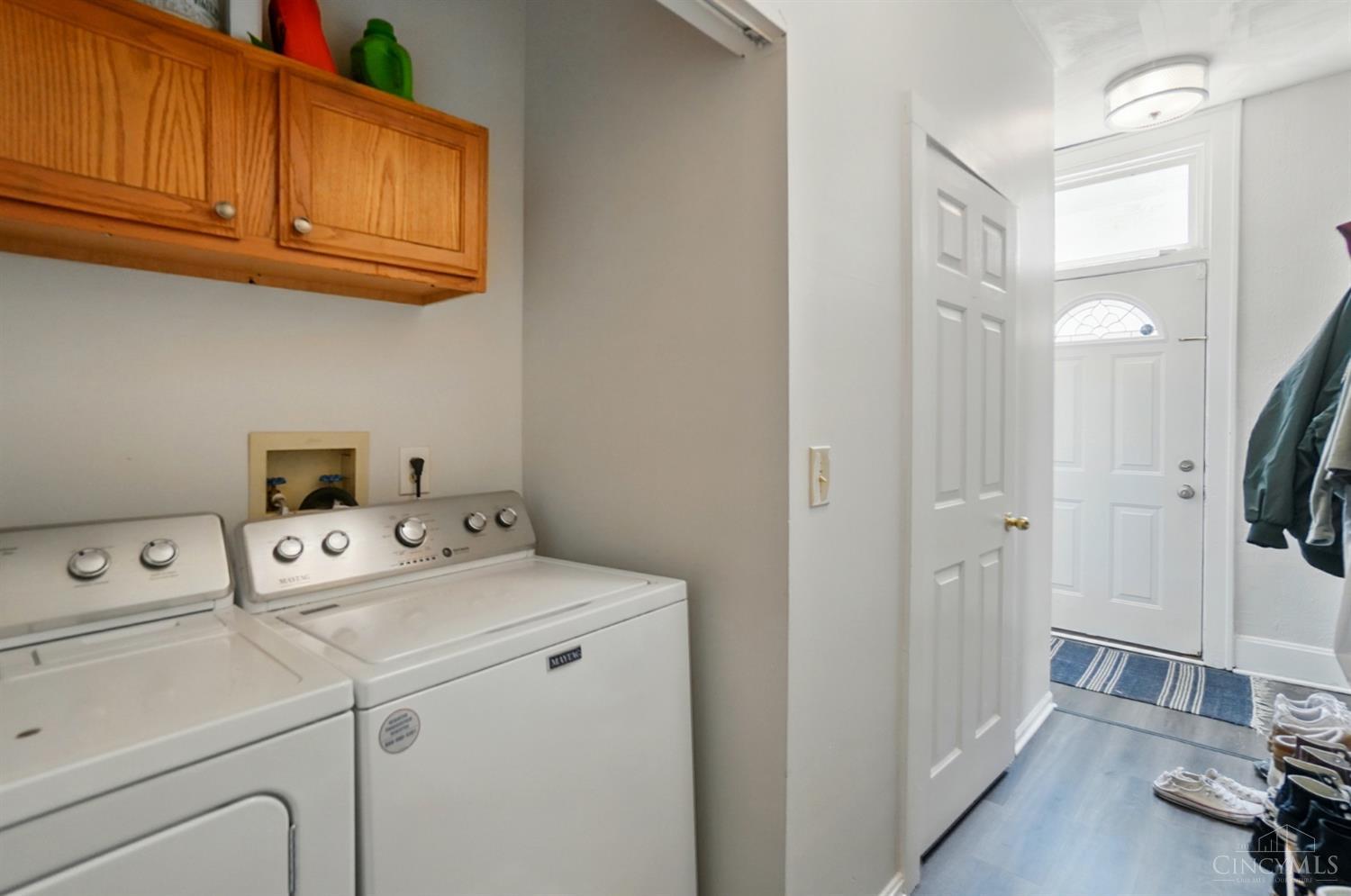 300 Emming Street Cincinnati, OH 45219 - Photo 18 of 32