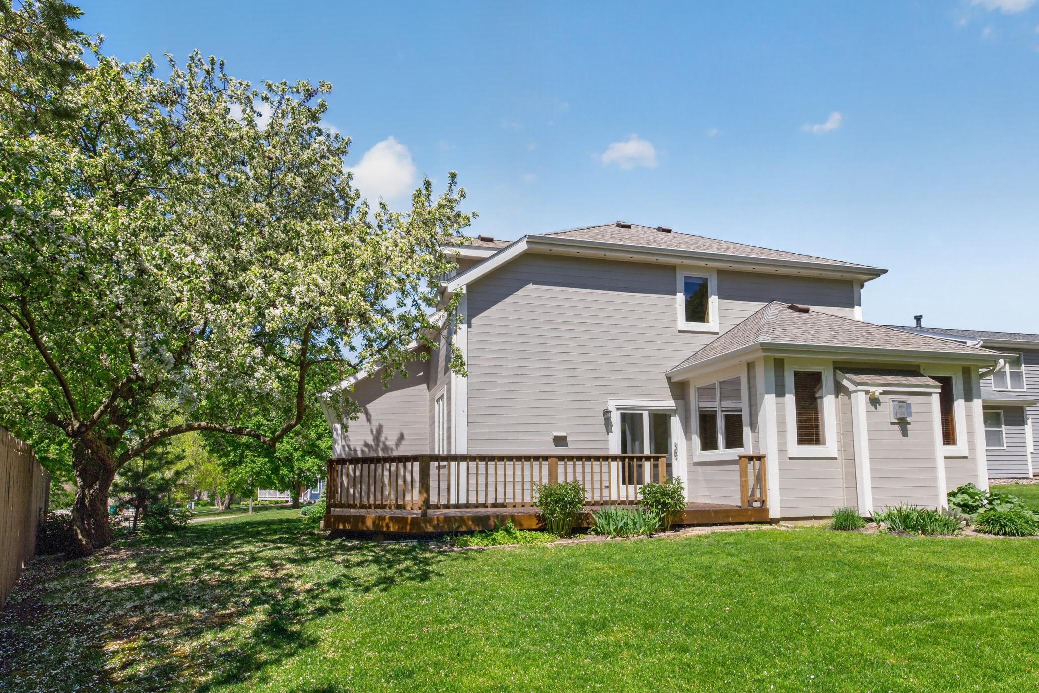 1052 Foxcroft Circle Southwest Rochester, MN 55902 - Photo 54 of 63