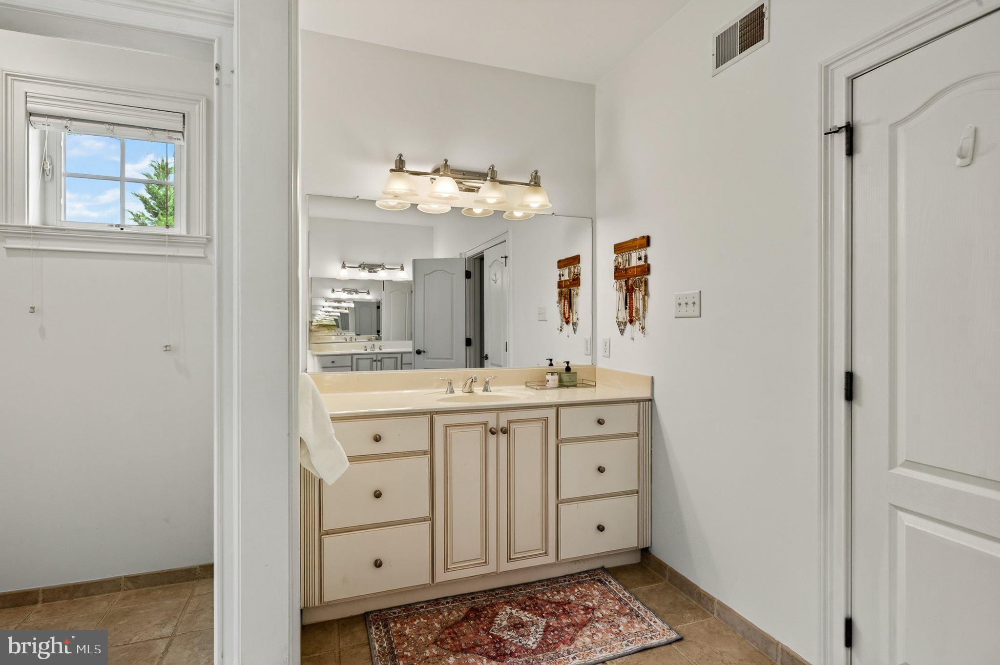 1526 High Country Road Downingtown, PA 19335 - Photo 43 of 94 Gallery Image 43