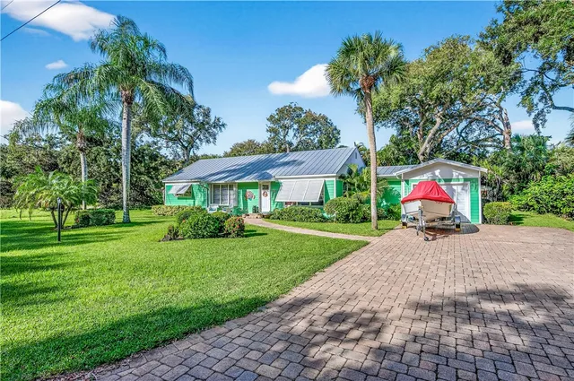 $750,000 | 9535 Frangipani Drive, Vero Beach, FL 32963