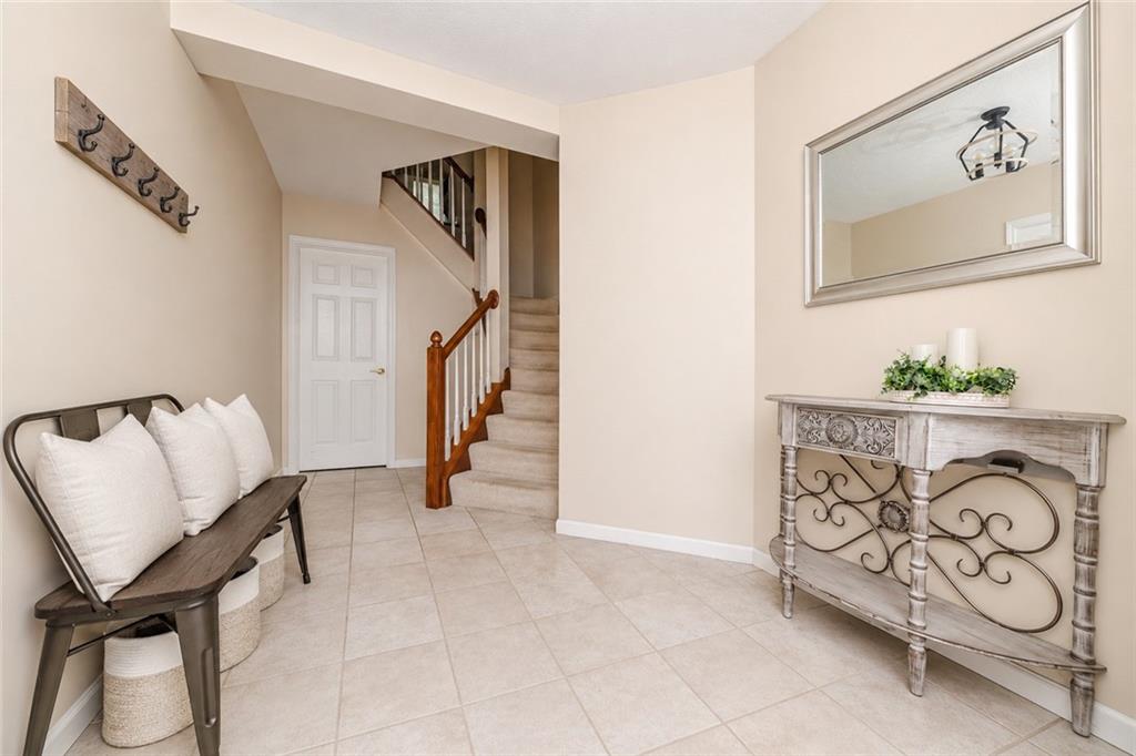 433 Georgetown Court Seven Fields, PA 16046 - Photo 5 of 23