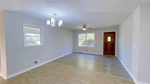 $1,545 | 122 Barnesville Road, Griffin, GA 30224