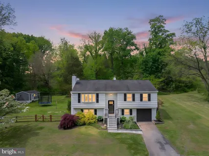 $589,000 | 734 Skunk Hollow Road, Chalfont, PA 18914