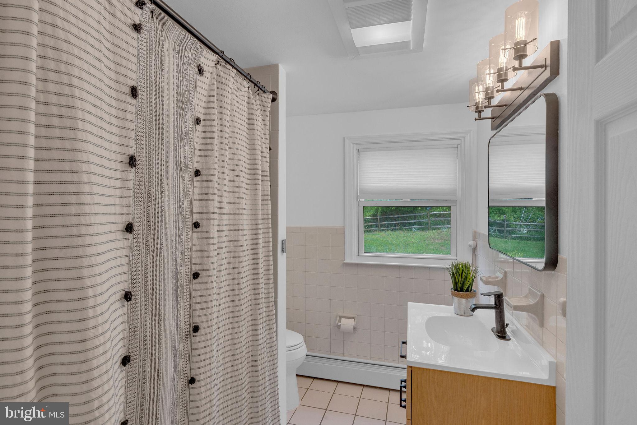 734 Skunk Hollow Road Chalfont, PA 18914 - Photo 16 of 30 Main Level Full Bath