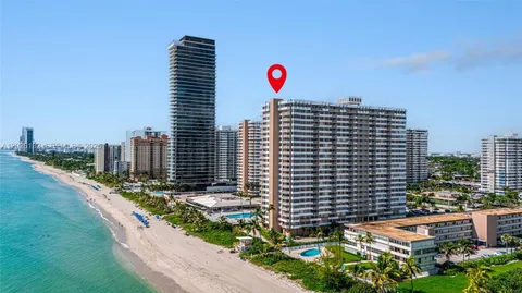 $585,000 | 1950 South Ocean Drive, Unit 9N, Hallandale Beach, FL 33009