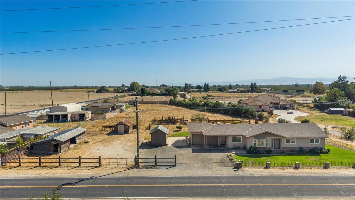 5922 Nile Road Manteca, CA 95337 - Photo 15 of 71 Gallery Image 15