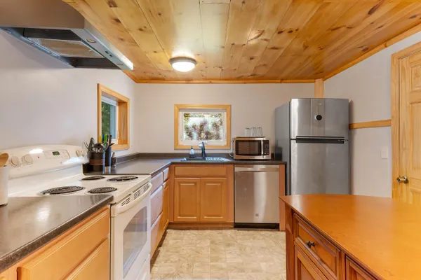 $259,000 | 38 Church Street, Stockton Springs, ME 04981