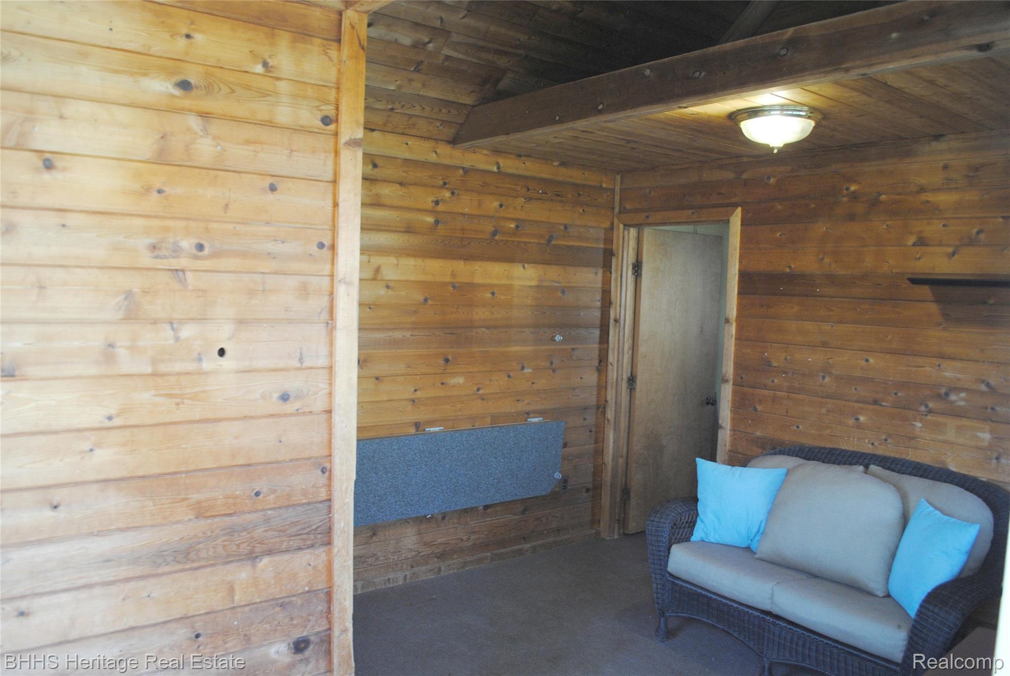 4450 Golf Club Road Howell, MI 48843 - Photo 58 of 59 Interior of the small shed