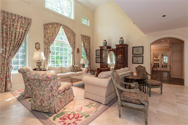 60 Myopia Road Winchester, MA 01890 - Photo 9 of 30
