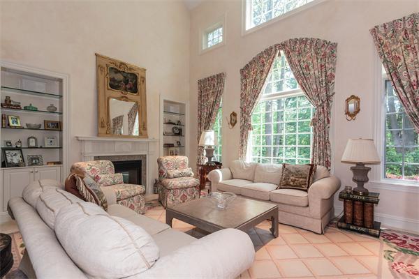 60 Myopia Road Winchester, MA 01890 - Photo 10 of 30