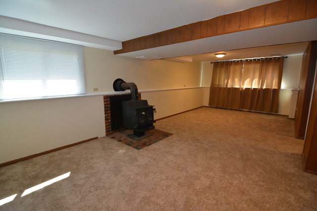 716 Lisa Road West Dundee, IL 60118 - Photo 8 of 18 a view of empty room
