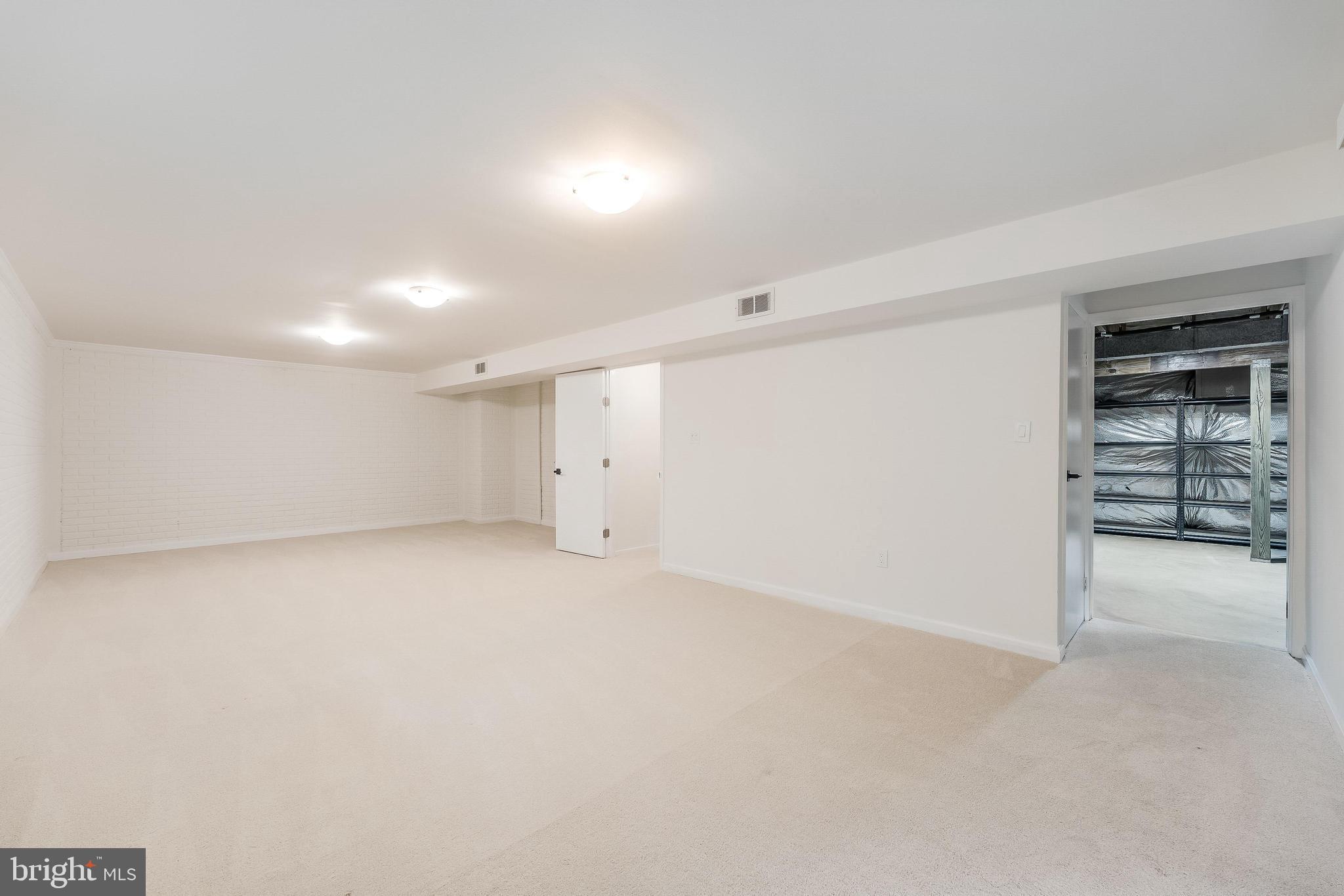 11916 Moss Point Lane Reston, VA 20194 - Photo 38 of 43 a view of an empty room