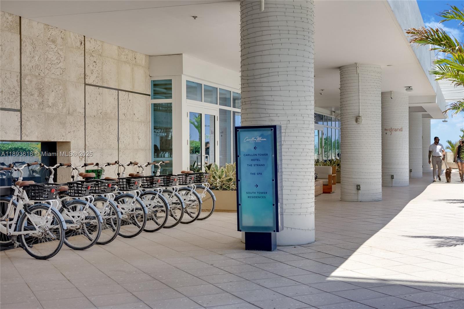 6899 Collins Avenue, Unit 2601 Miami Beach, FL 33141 - Photo 17 of 70 a view of a livingroom with furniture