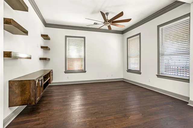 $895,000 | 1506 Tabor Street, Houston, TX 77009