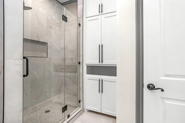 $895,000 | 1506 Tabor Street, Houston, TX 77009