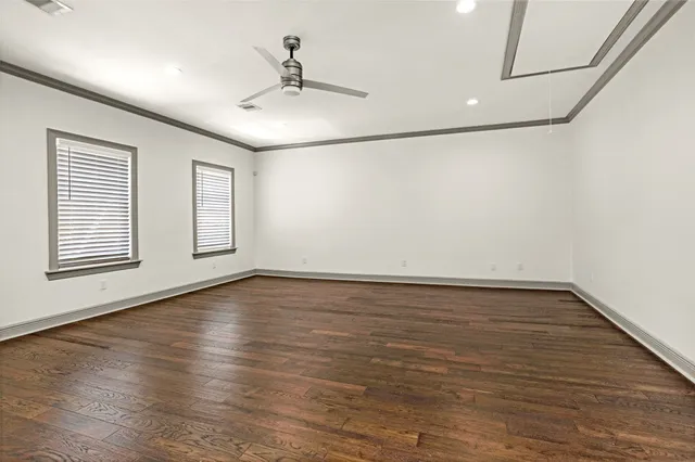 $895,000 | 1506 Tabor Street, Houston, TX 77009