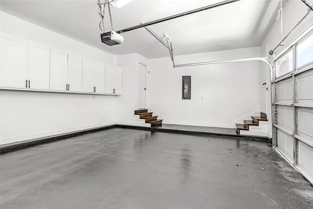 $895,000 | 1506 Tabor Street, Houston, TX 77009