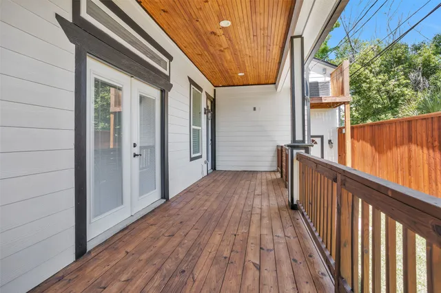 $895,000 | 1506 Tabor Street, Houston, TX 77009