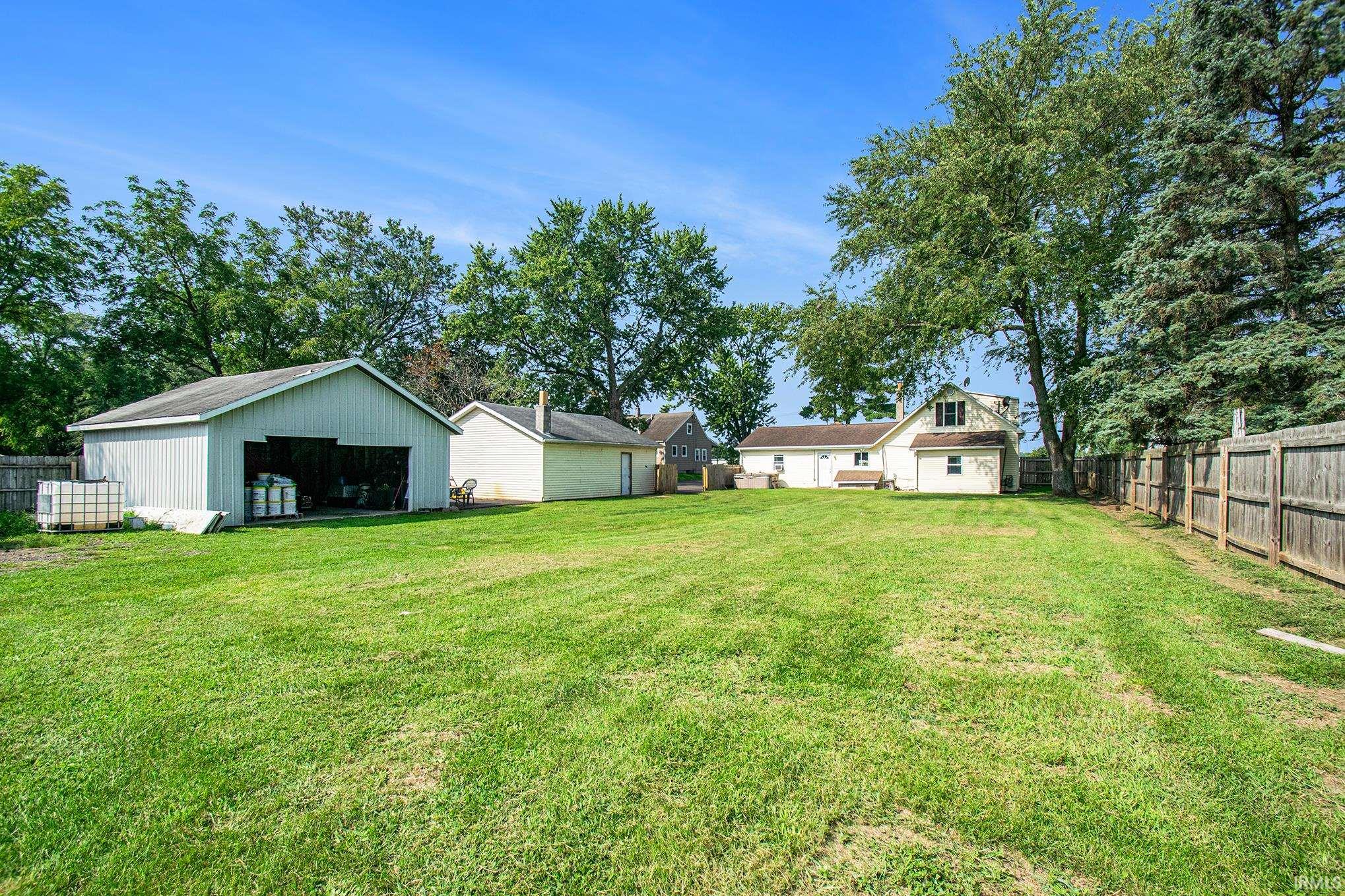 56960 Cedar Road Osceola, IN 46561 - Photo 4 of 27 Gallery Image 4