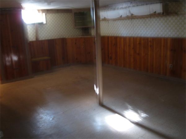 123 Wheeler Avenue Springfield, MA 01118 - Photo 12 of 13