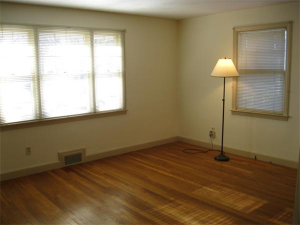 123 Wheeler Avenue Springfield, MA 01118 - Photo 4 of 13