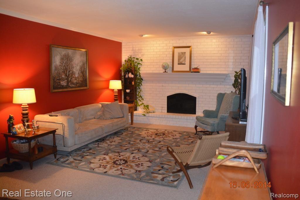 1182 East Fairview Lane Rochester, MI 48306 - Photo 10 of 30 01-DSC_4727 - Copy.jpg