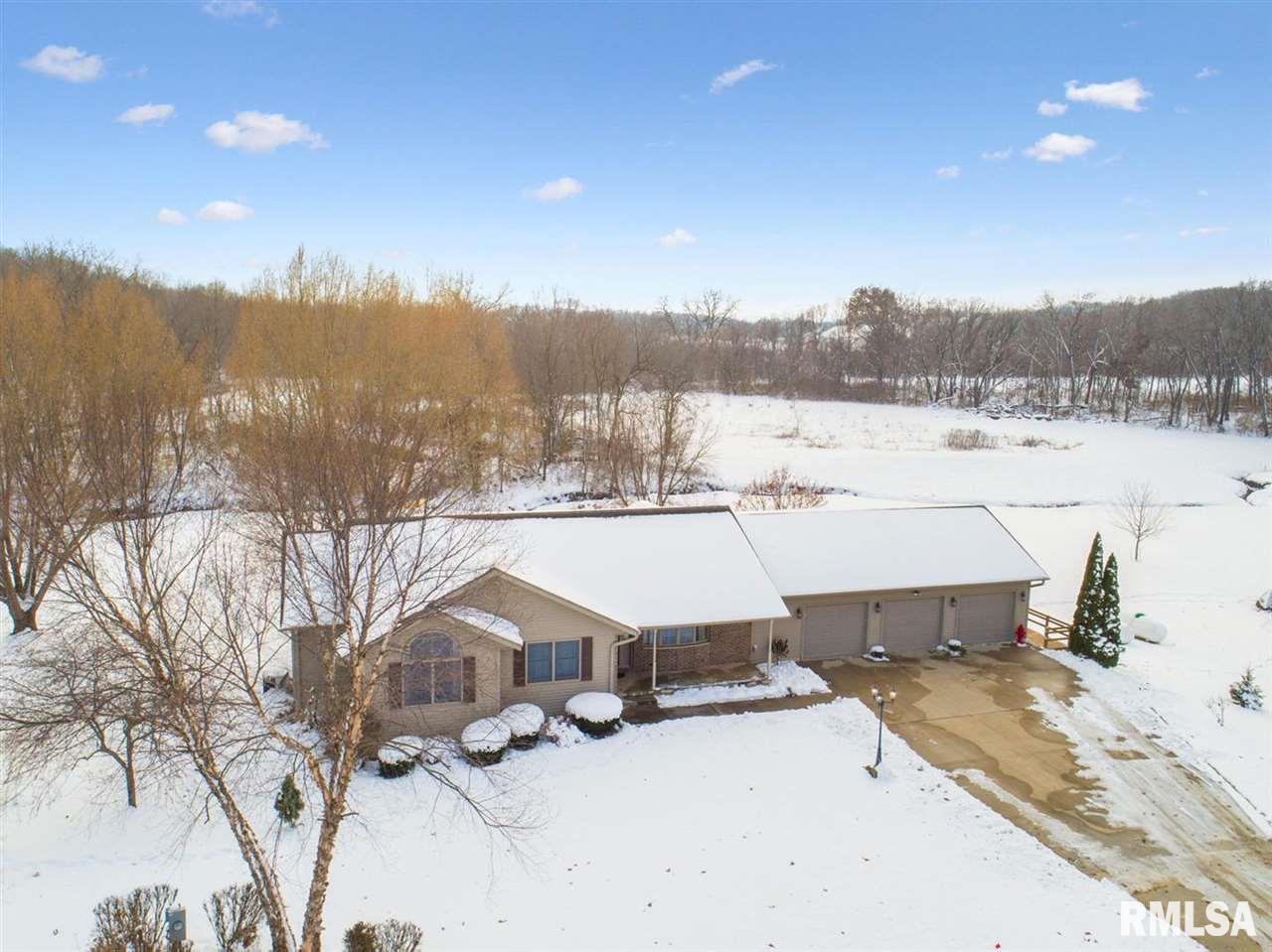 669 West Deer Creek Road Clinton, IA 52732 - Photo 1 of 24 Gallery Image 1