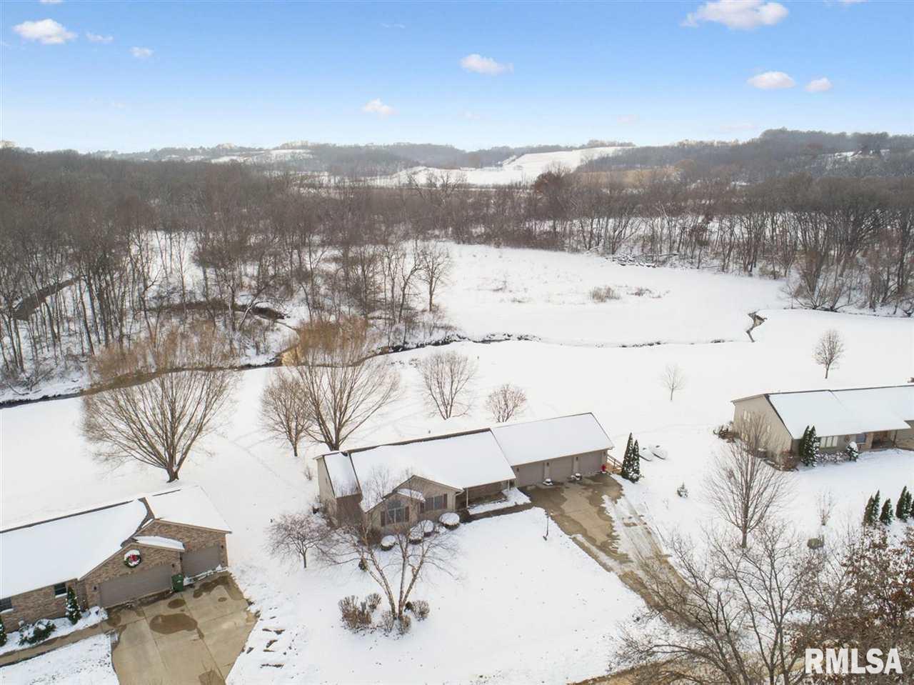 669 West Deer Creek Road Clinton, IA 52732 - Photo 3 of 24 Gallery Image 3