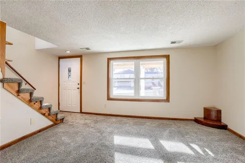 $270,000 | 5032 Northeast 57th Terrace, Kansas City, MO 64119