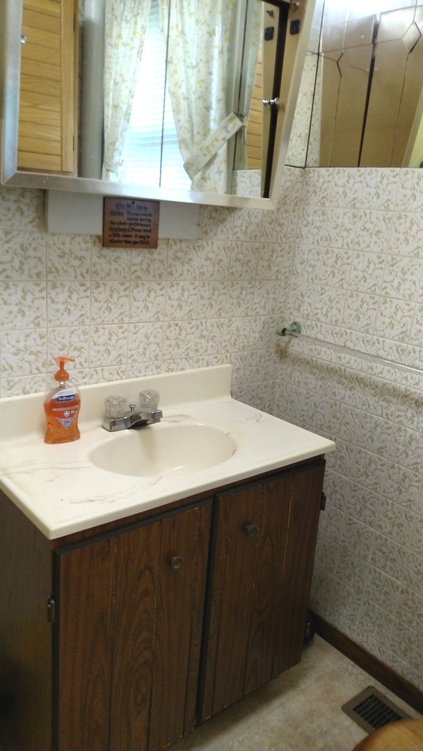 7077 South Rock Nation Road Dixon, IL 61021 - Photo 28 of 47