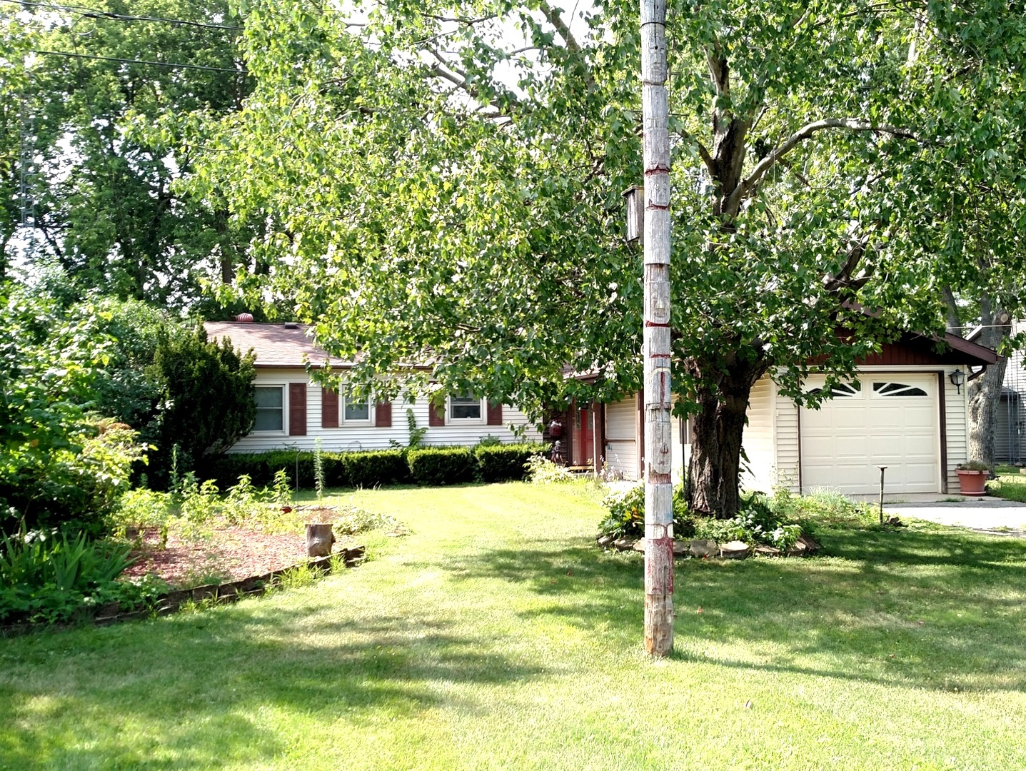 7077 South Rock Nation Road Dixon, IL 61021 - Photo 42 of 47