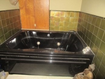 35 Oceanside Drive, Unit 35 Hull, MA 02045 - Photo 11 of 20 a close view of sink