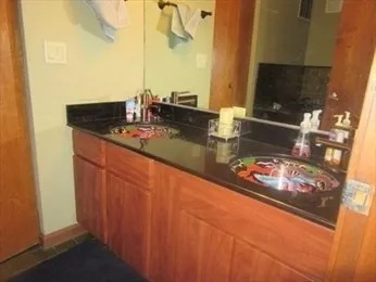 a close view of sink