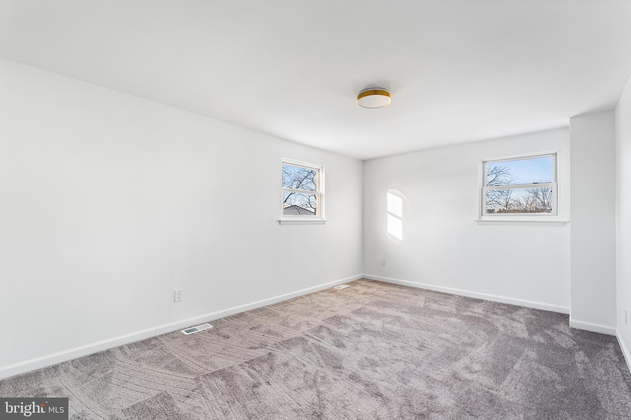 14 Rigel Court Sewell, NJ 08080 - Photo 31 of 40 an empty room with a window