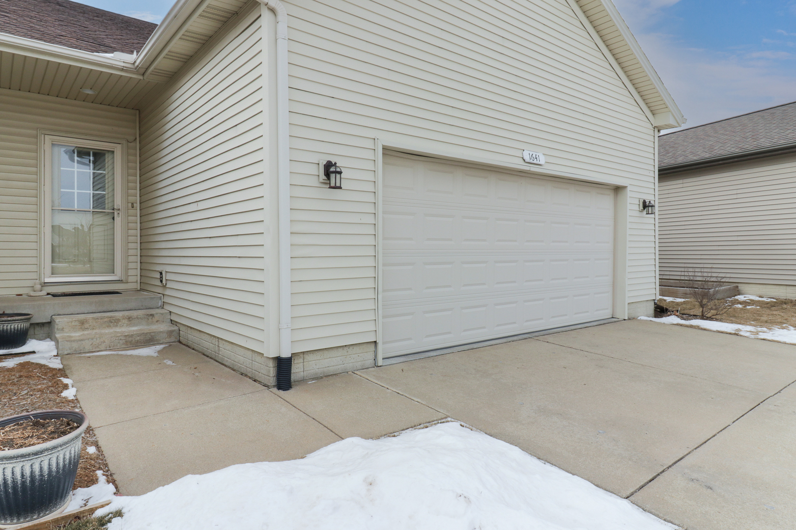 1641 Belclare Road Normal, IL 61761 - Photo 32 of 34