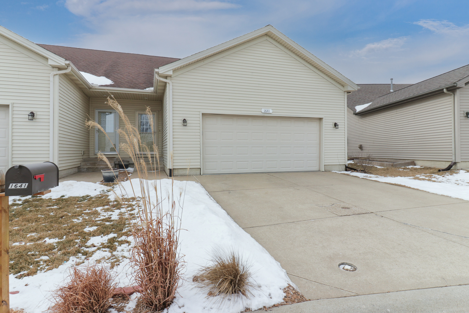 1641 Belclare Road Normal, IL 61761 - Photo 33 of 34
