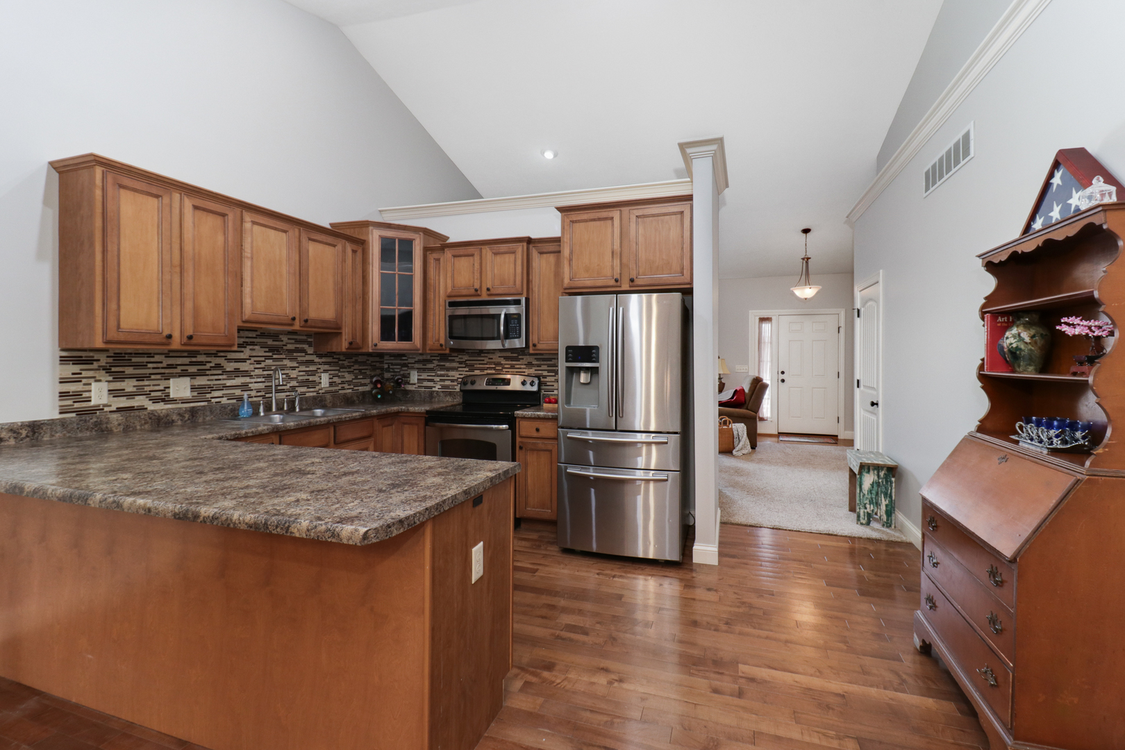 1641 Belclare Road Normal, IL 61761 - Photo 4 of 34