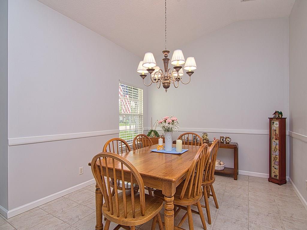 2758 Southwest Montego Terrace Stuart, FL 34997 - Photo 9 of 22 Dining room